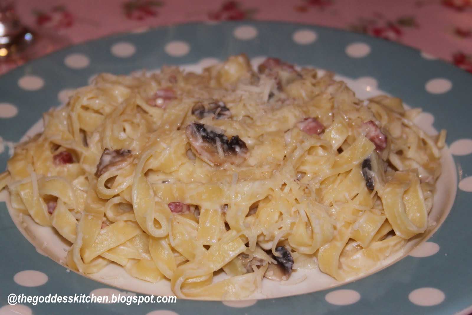 ♥ The Goddess's Kitchen ♥ Creamy Pancetta Pasta with Mushrooms & Parmesan