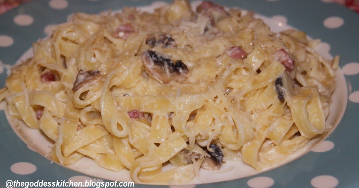 ♥ The Goddess's Kitchen ♥ Creamy Pancetta Pasta with Mushrooms & Parmesan