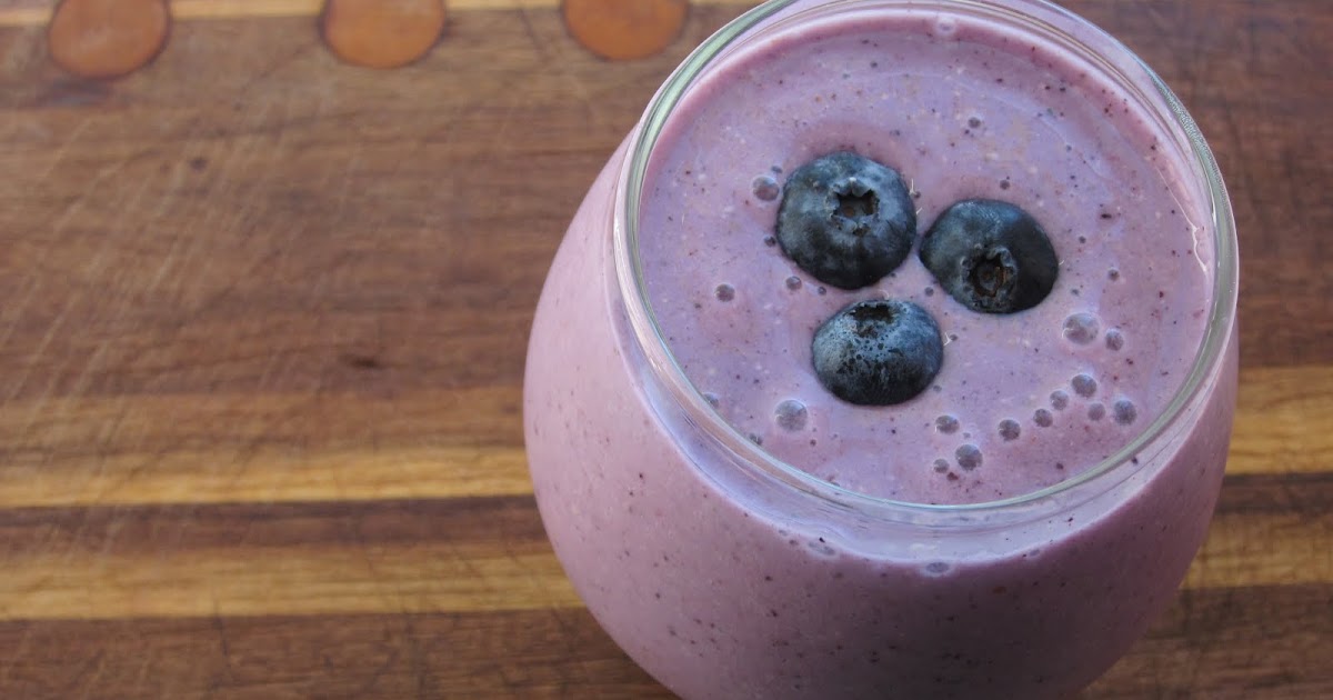 Sweet Luvin' In The Kitchen BerryOat Breakfast Smoothie