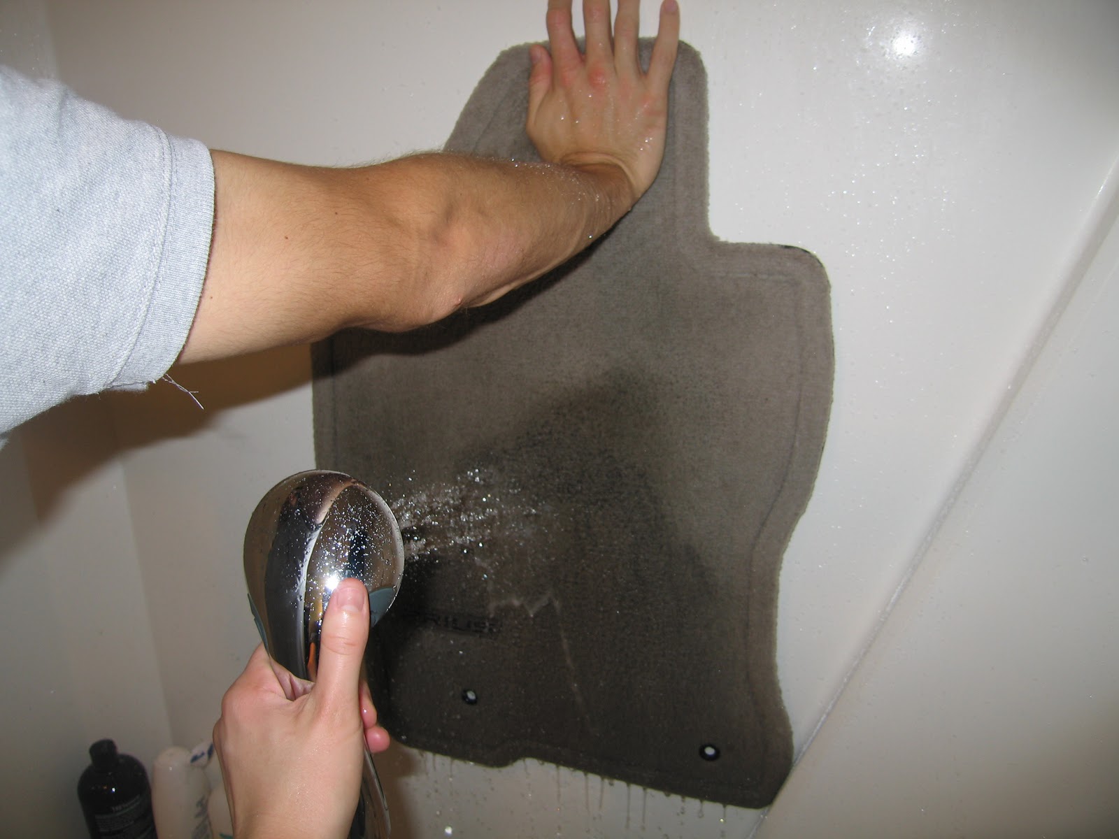 Candidly Kate ˚tutorial˚ Cheap DIY Car Mat Cleaning