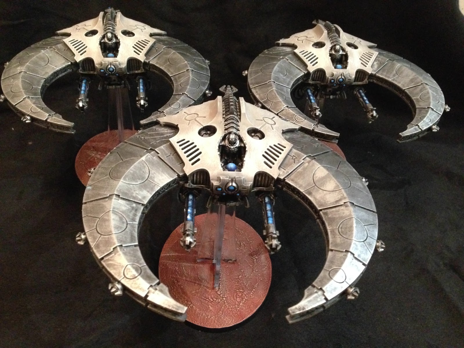 speed painted necrons doombringer flight formation wargaming hub necron flyer formation
