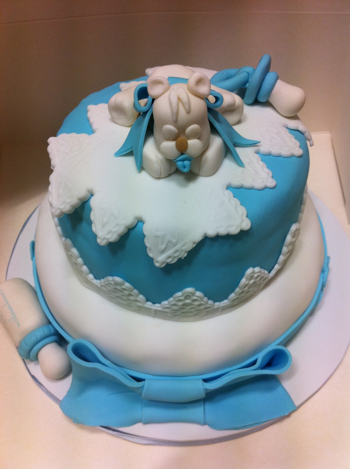 LOS DULCES DE CAROL: TARTA BAUTIZO FONDANT