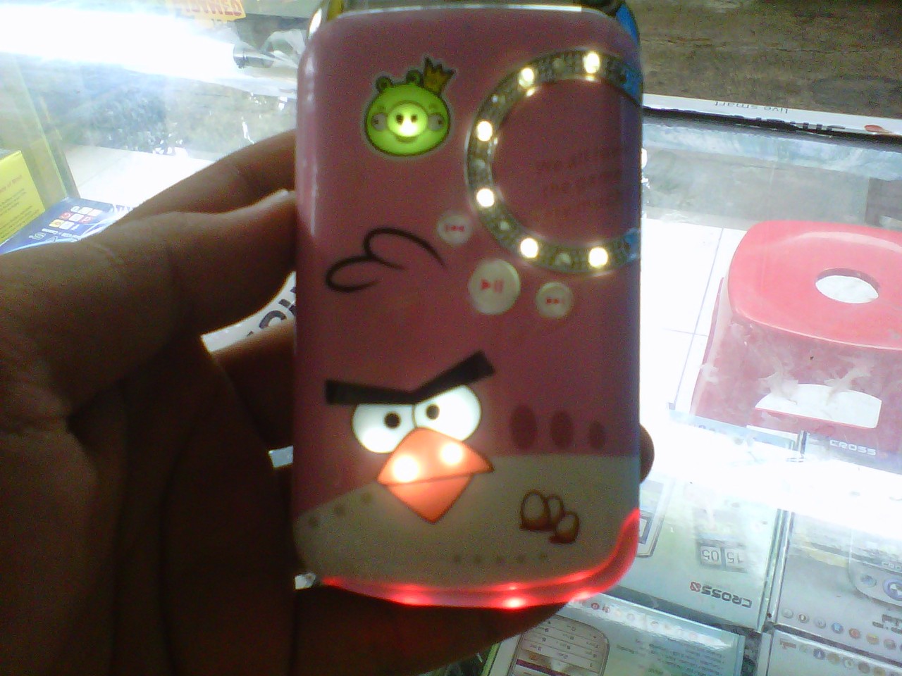 http://4.bp.blogspot.com/-2kRc9rmSc_8/UKiUTP7rLWI/AAAAAAAAAKA/qRJy5DFmke4/s1600/HandPhone+Android+Lucu+dan+Keren.jpg