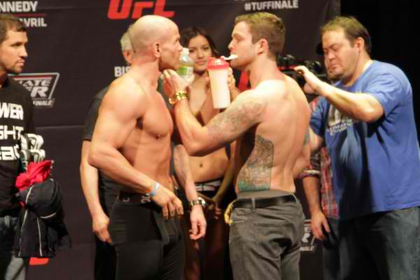 Sean O'Connell Video: This MMA fighter do the funniest weigh ins 
