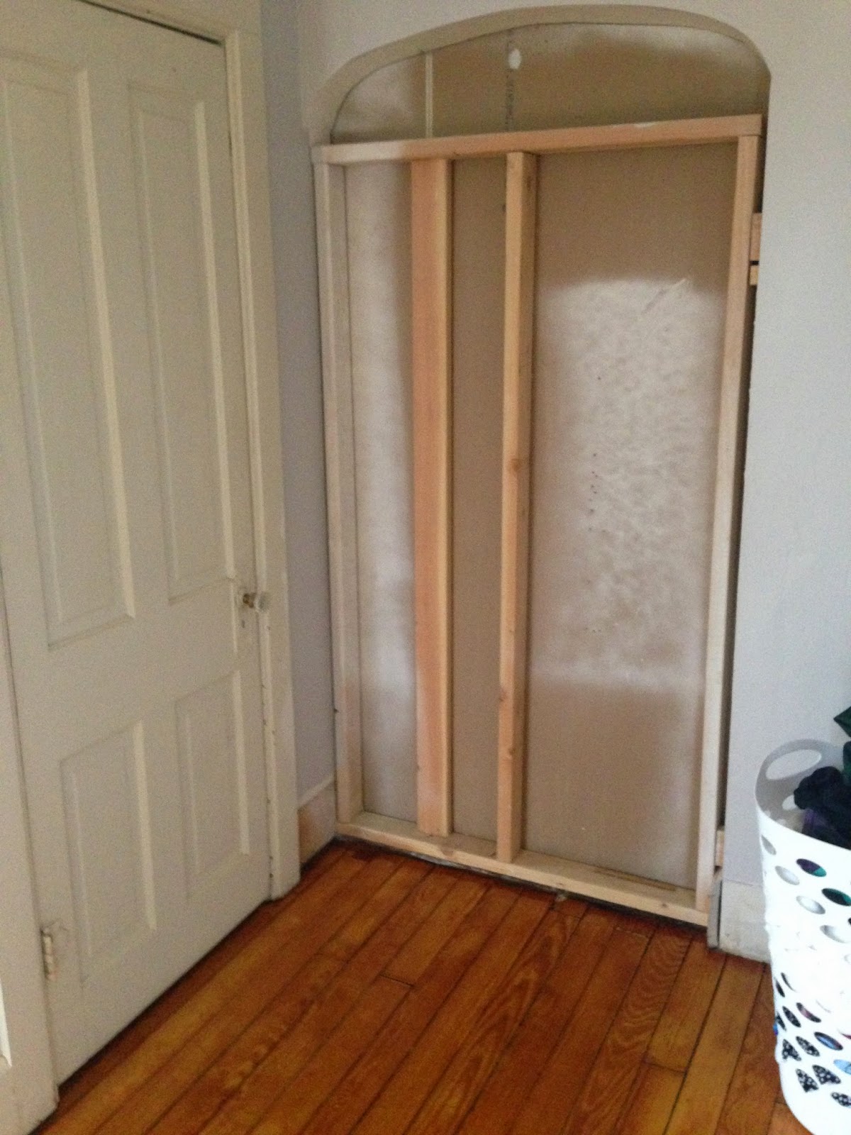 The House on the Isthmus Old houses have closets!