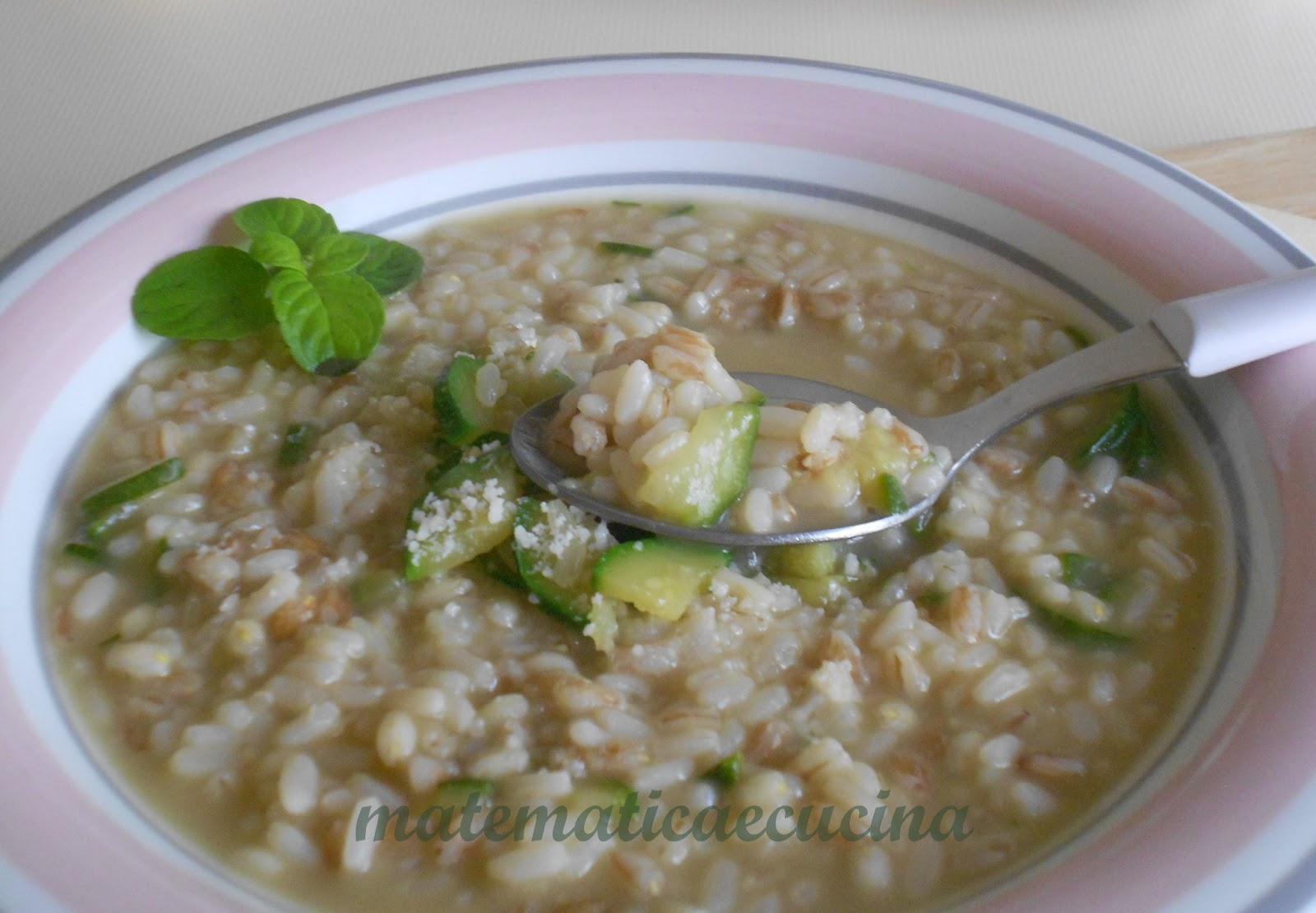 mtematicaecucina Risotto con Riso, Farro, Orzo e Zucchine