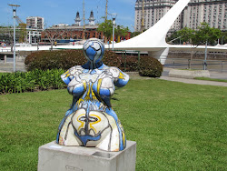 ESCULTURA "MAMAS"