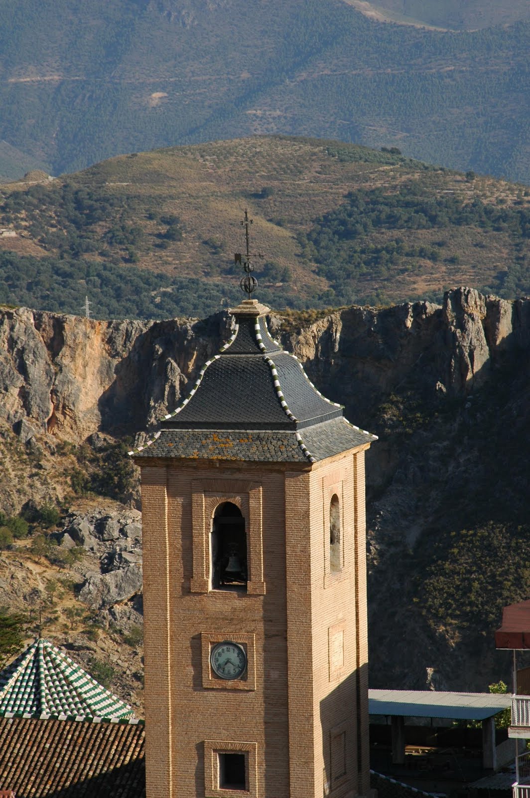 Foto de Iglesia de la Encarnación en Lanjarón, Granada