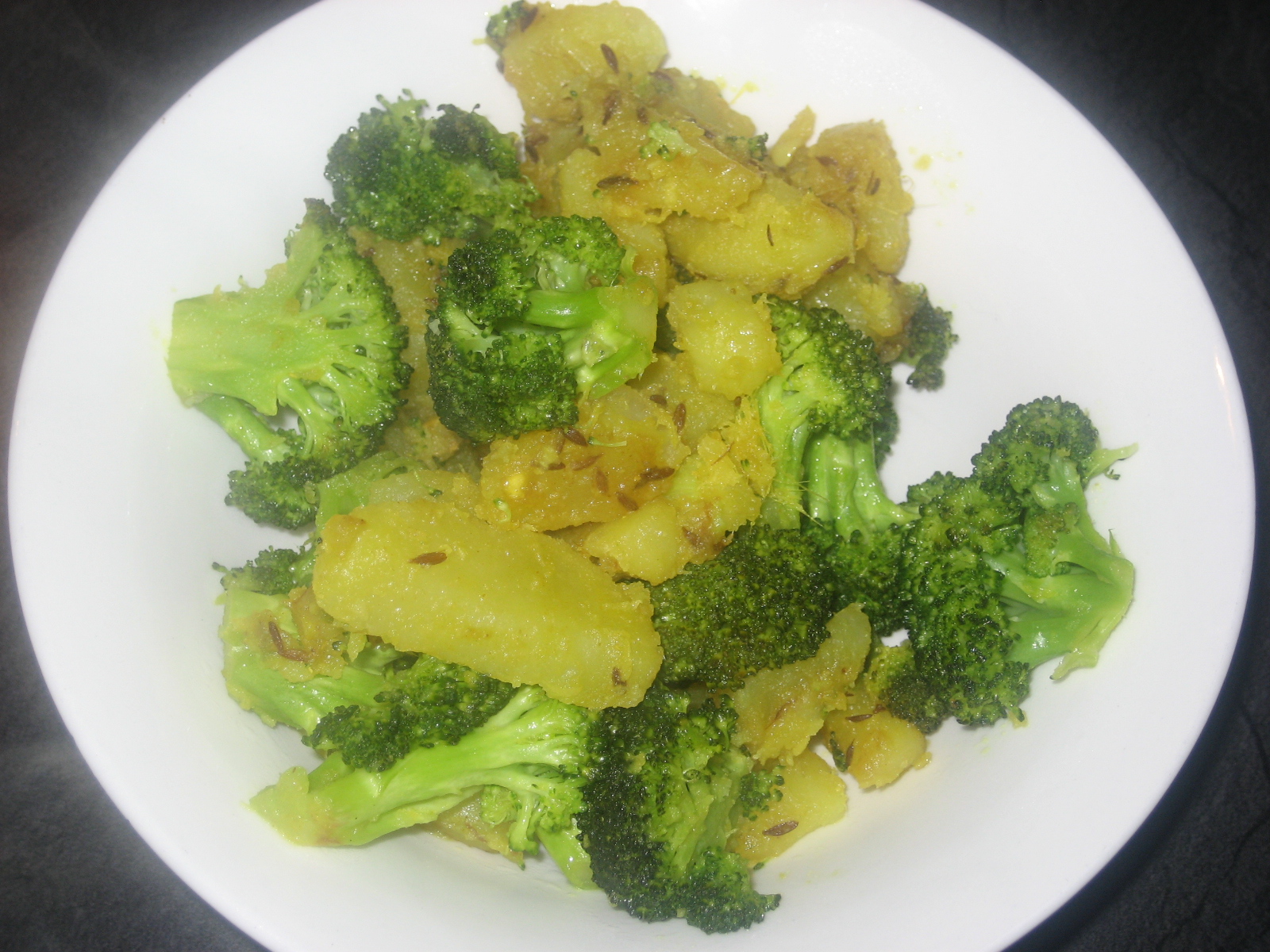 Gujarati Food Made Easy Broccoli and Potato Curry (Phulgobini ane