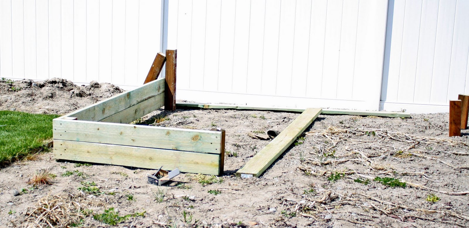 Creative Mommas: DIY Tiered Raised Garden Beds