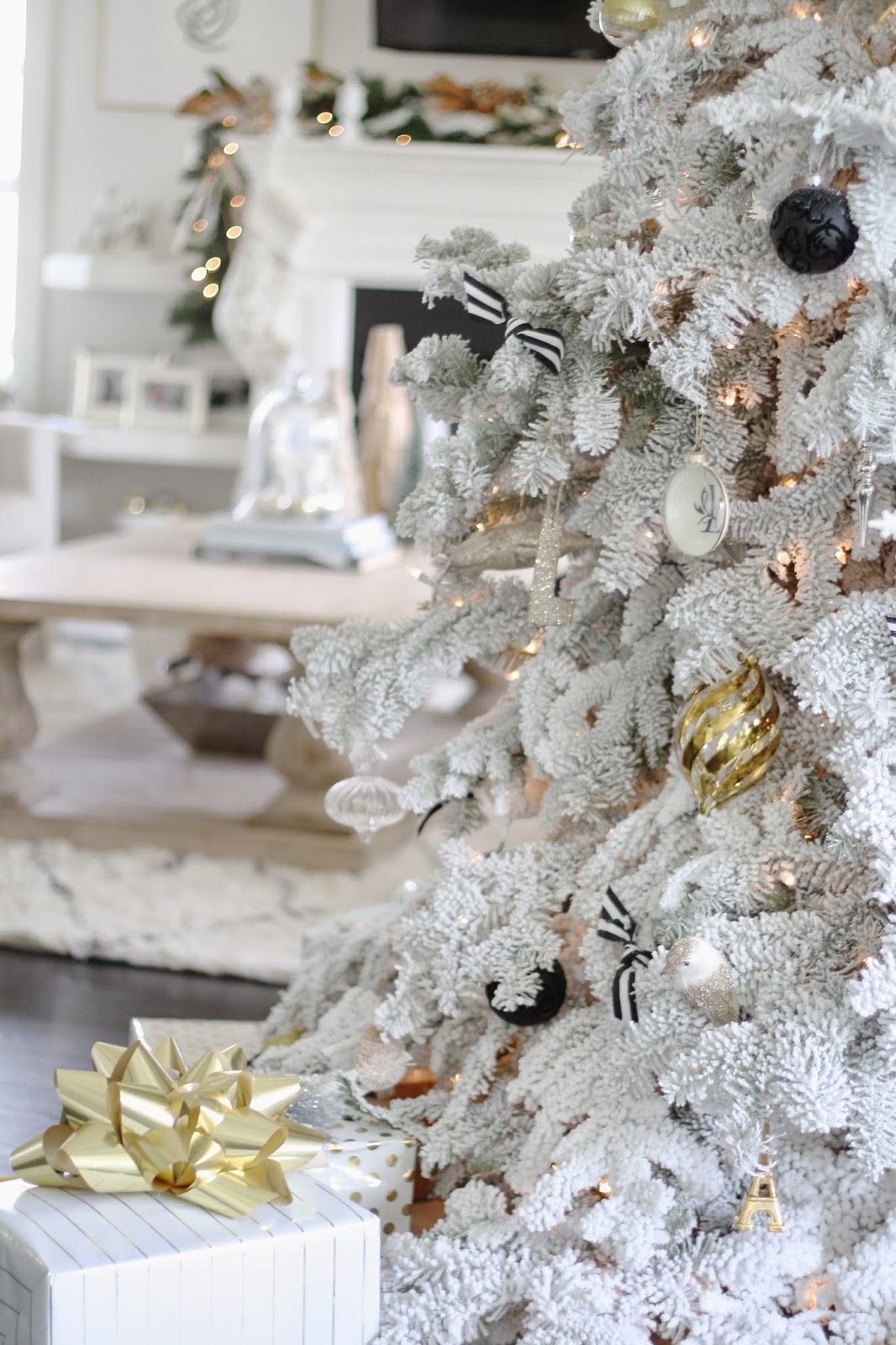 tiffany leigh interior design oh flocked christmas tree tiffany leigh interior design oh flocked christmas tree
