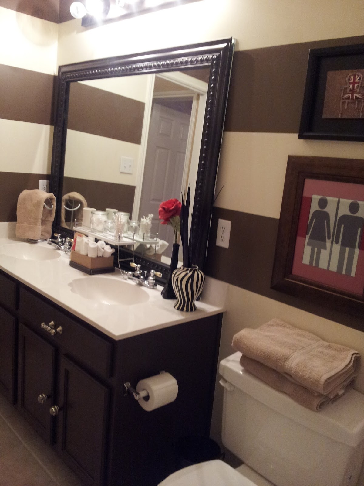 Accentuate Green Paint with Orange Accessories title=