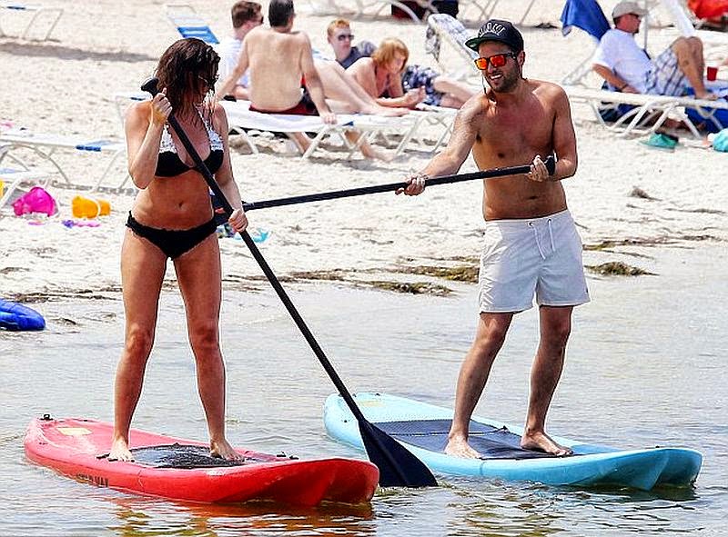 Jessica Wright frolicked at the sea in Tampa, Florida on Friday, May 30, 2014 with a male companion. Jessica Wright frolicked at the sea in Tampa, Florida on Friday, May 30, 2014 with a male companion.