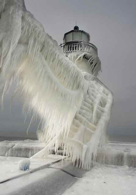 Faros congelados heladas invierno lago Michigan EE-UU