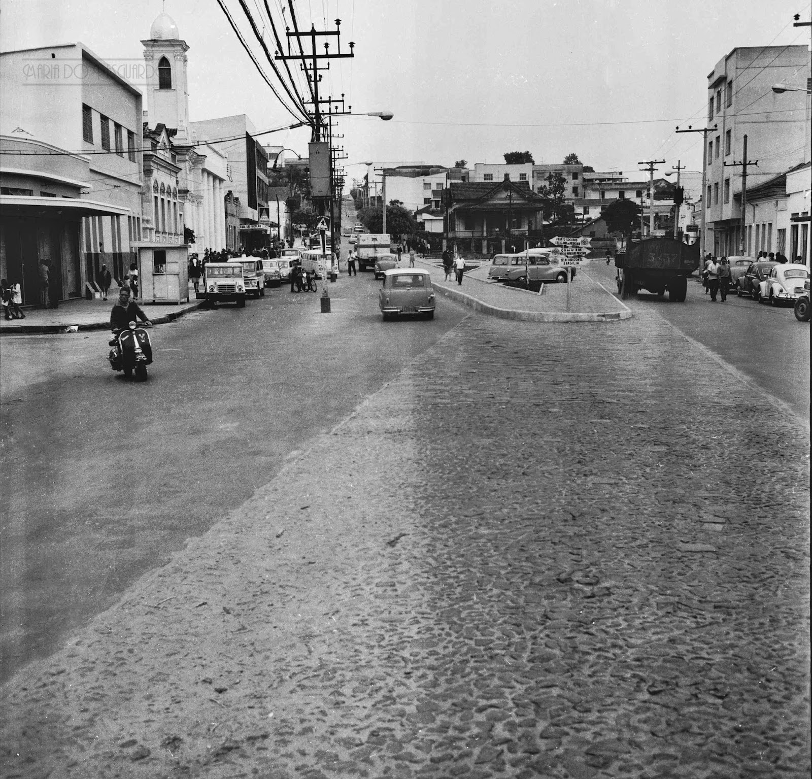 Maria do Resguardo Avenida dos Andradas esquina com a Rua Paula Lima