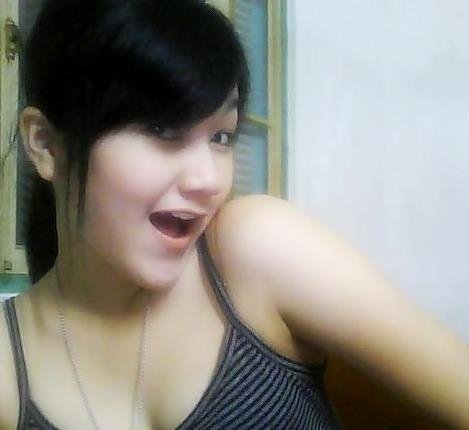 http://4.bp.blogspot.com/-2rco46nU-dM/TWNupiIIgFI/AAAAAAAAAkw/0Nx96Z67MZ0/s1600/Cewek%2BBandung%2BSeksi.jpg
