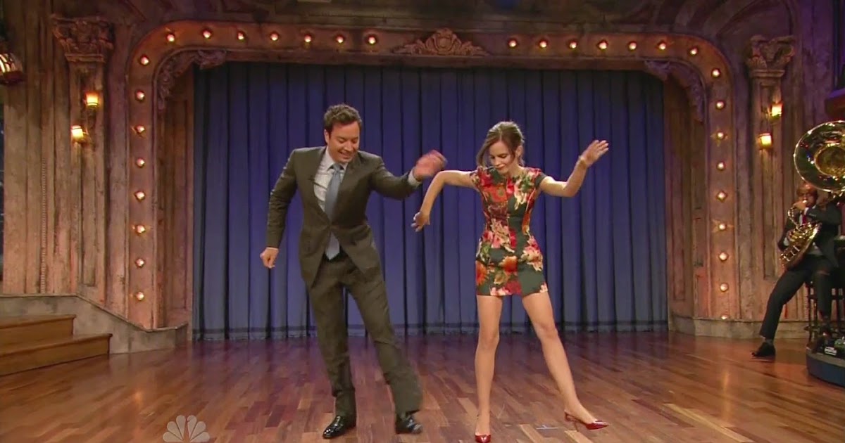 Emma Watson shows dance moves on the Jimmy Fallon show - My Face Hunter