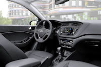 HYUNDAI-i20-ACTIVE-10.jpg