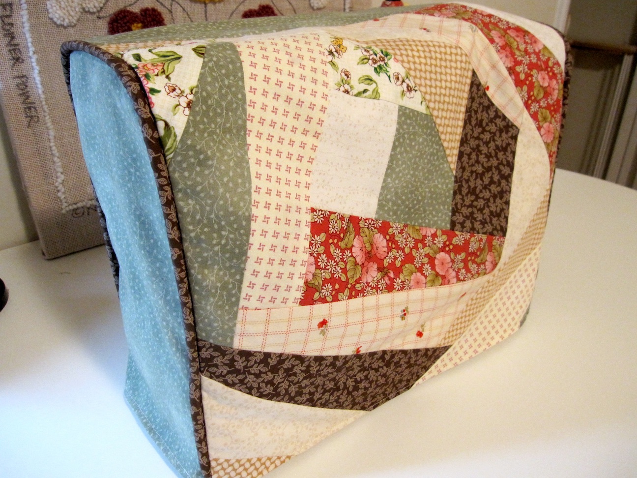 McCall's Sewing Machine Cover 5017 pattern review by EmilyMT