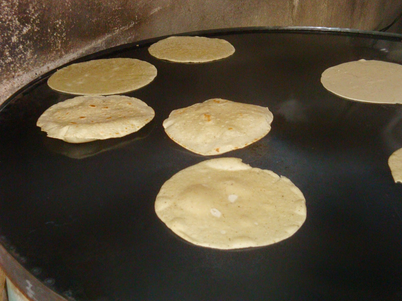 OXTOTITLAN Tortillas de maíz hechas a mano en Oxtotitlán Guerrero