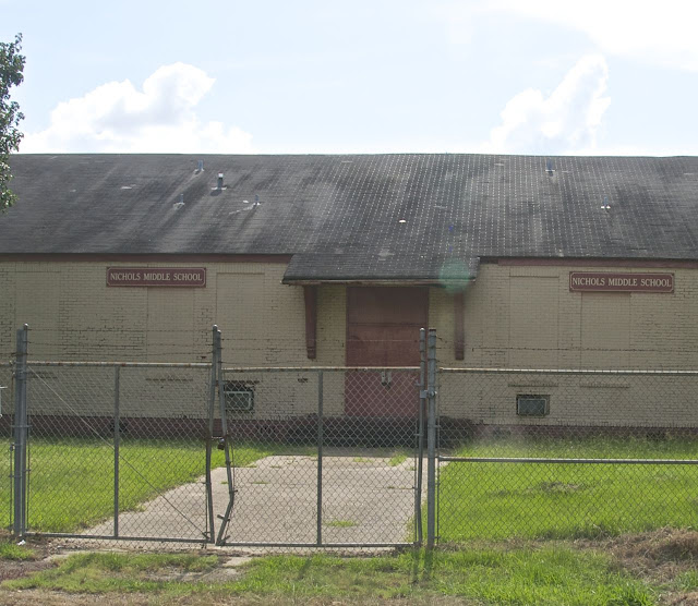 Suzassippi's Lottabusha County Chronicles Cameron Street School