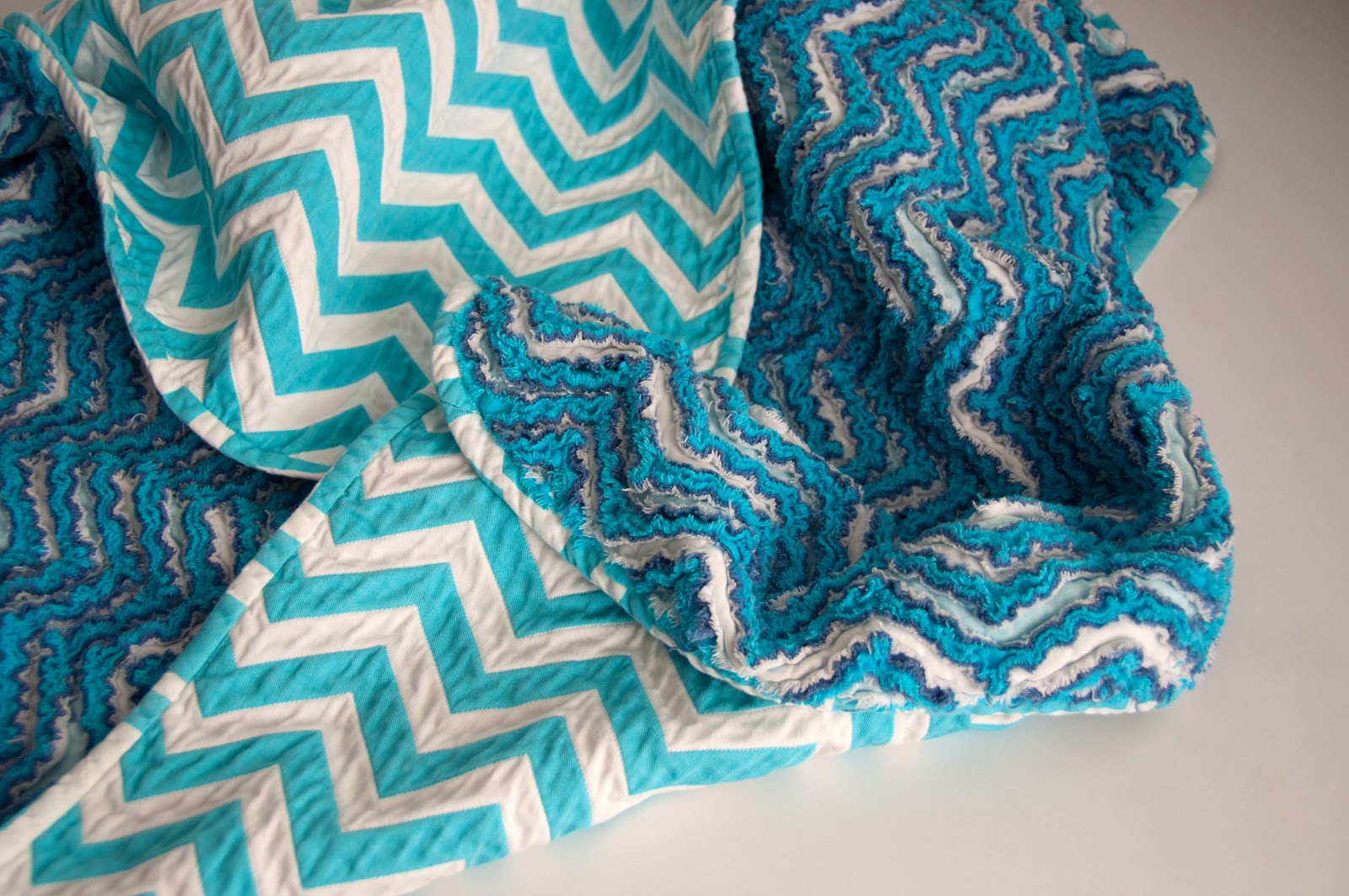 Aesthetic Nest: Sewing: Heirloom Cut Chenille Baby Blanket