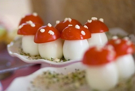 huevos rellenos decorados con arañas de aceitunas muyvariado ideas para presentar el huevo platos huevos rellenos decorados con arañas de aceitunas muyvariado ideas para presentar el huevo platos