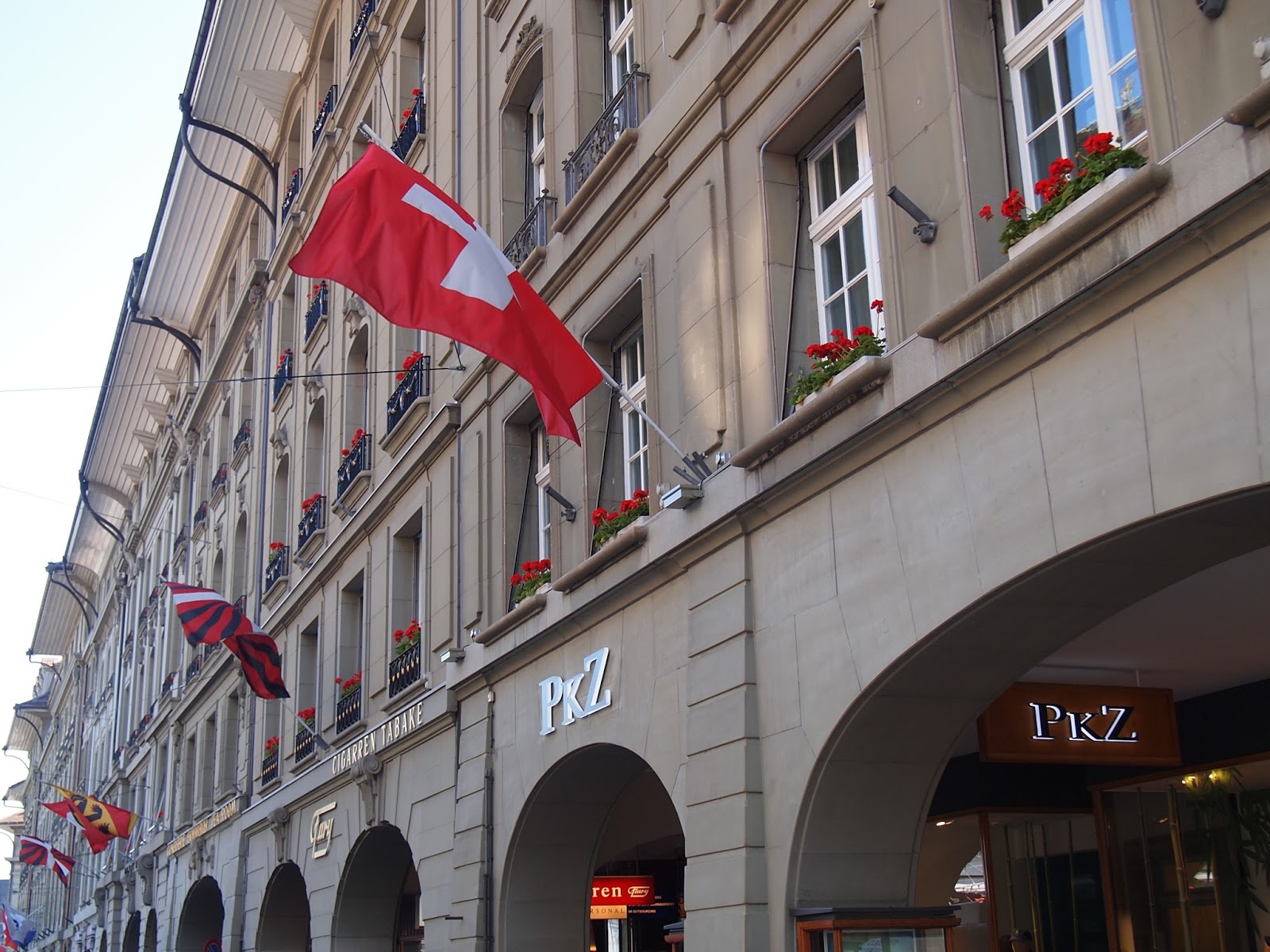 Where is FatBoy ?: Bern - Zytglogge & Munster