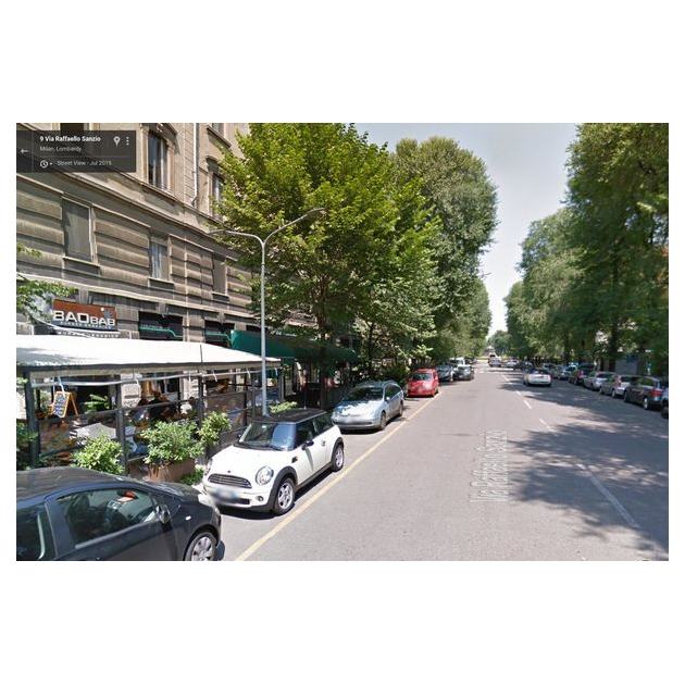 best hotel districts neighborhoods areas quartieri in Milan