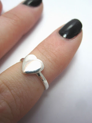 Wired Jewellery above knuckle heart ring