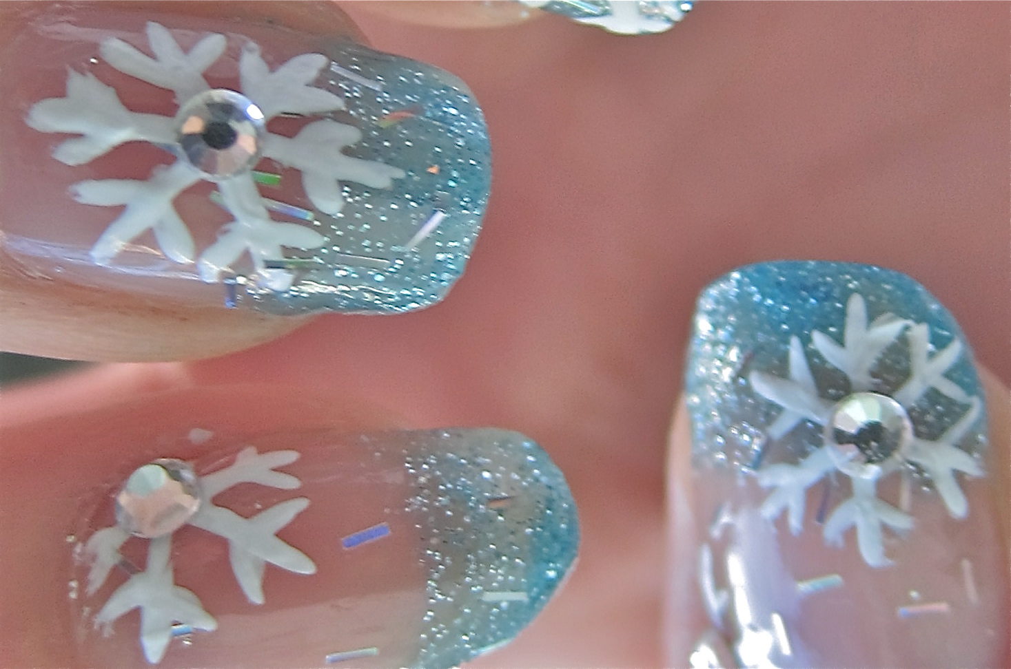 White Snowflake Christmas Nails - wide 2
