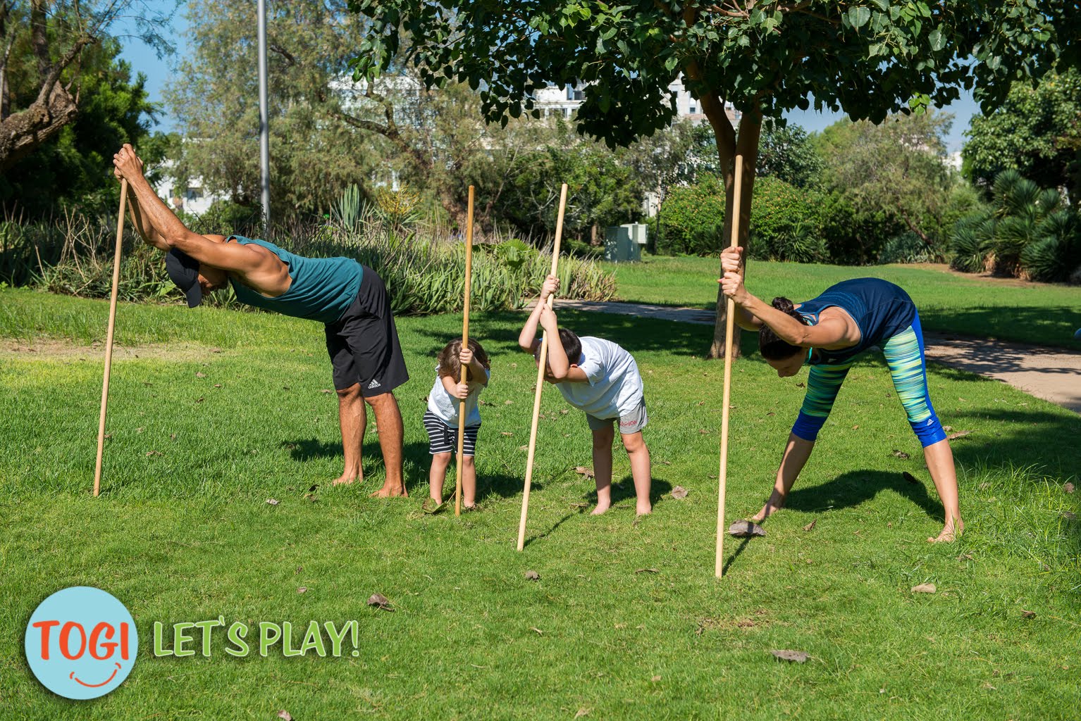 TOGI Play Together A broom stick, for an amazing workout with children
