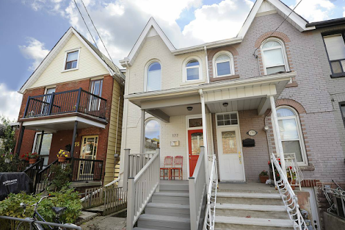 Toronto Houses Of All Kind Still Fetch Premium