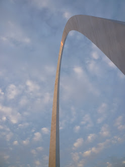Gateway arch in St. Louis
