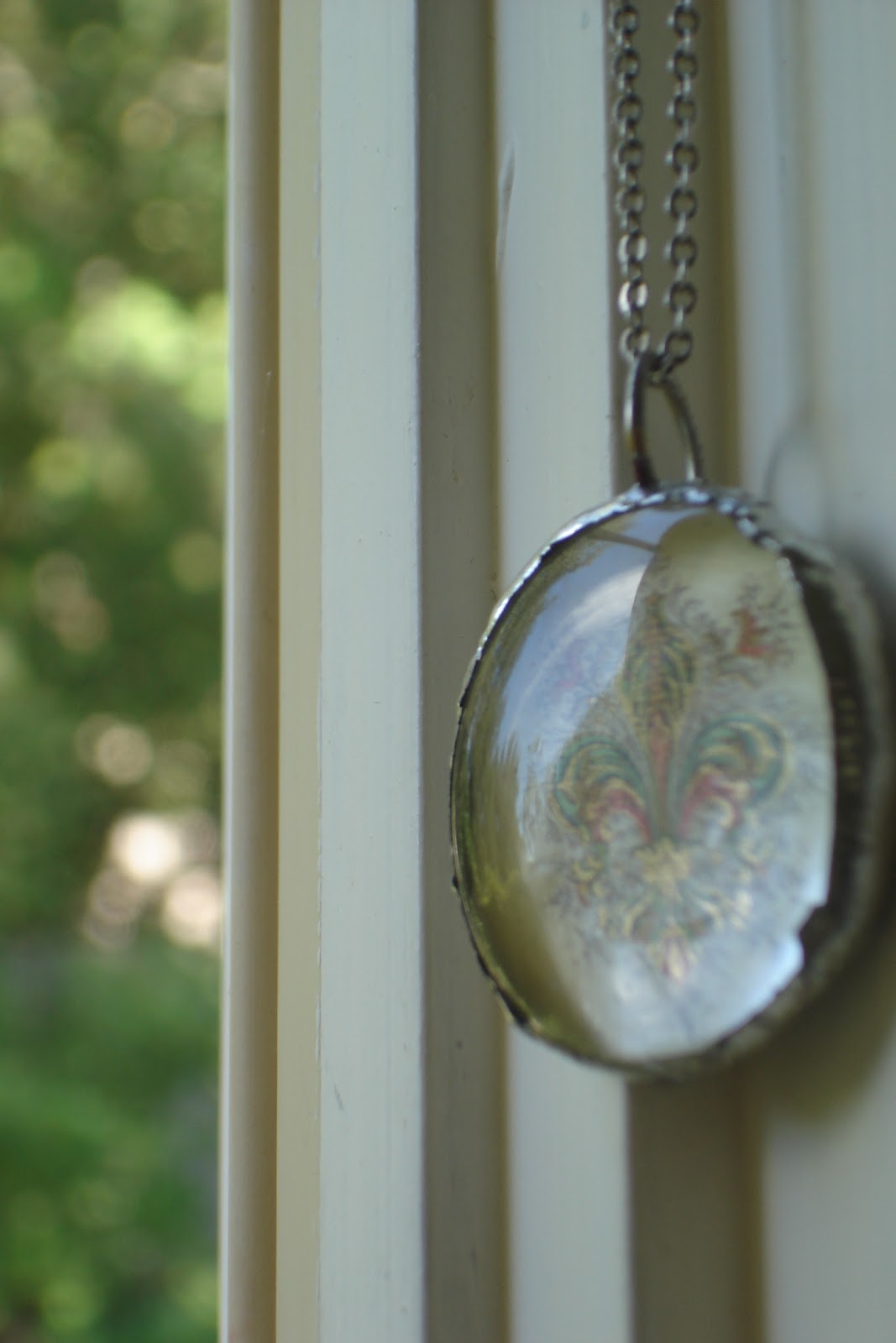 Runaway Thrift DIY Microscope Slide Jewelry