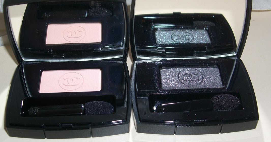 Blushed Wombat: Chanel Ombre Essentiel Soft Touch Eyeshadow 66 Candid /  69 Black Star swatch/ review