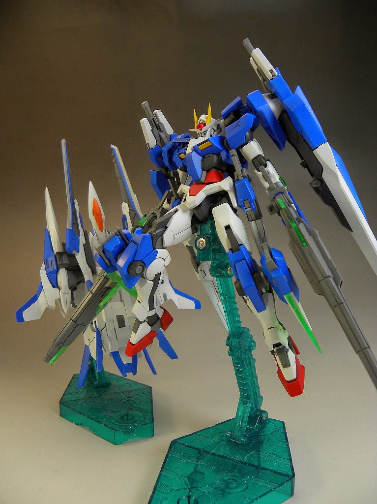 Custom Build 1 144 Gundam 00 Raiser Seven Sword G Gundam Kits Collection News And Reviews