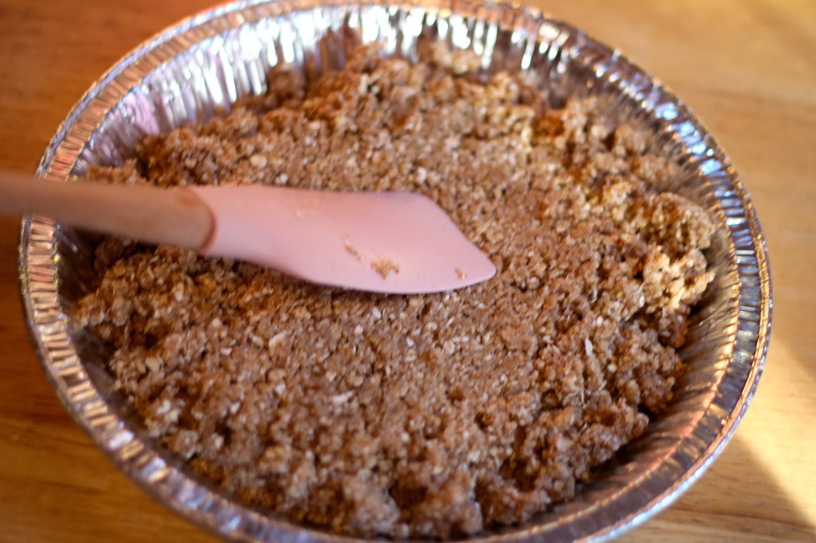 The Kitchen Holiday: Gluten Free Apple Crumb Pie