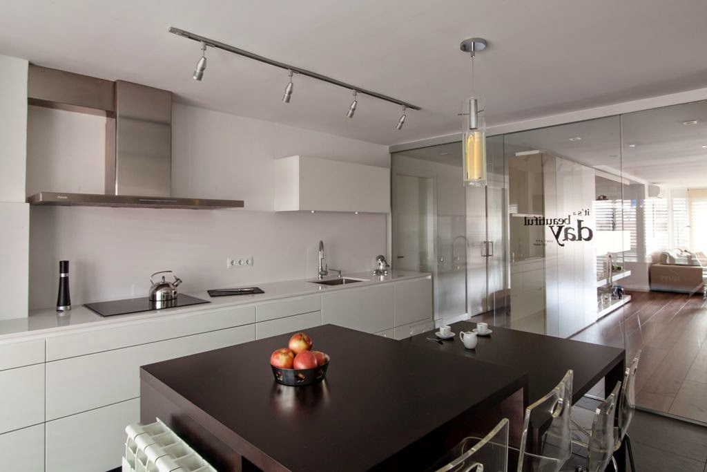 La cocina semiabierta: una ventajosa elección cocinas con estilo Cocina con isla central y comedor