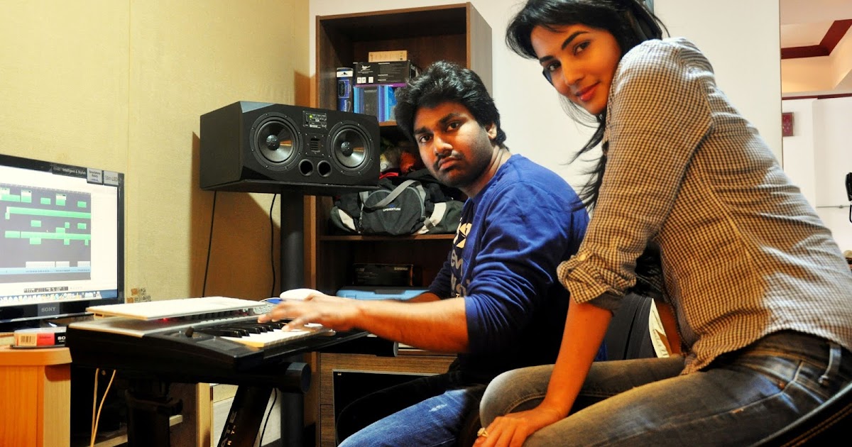 orient publication sonal chauhan sings first time orient publication sonal chauhan sings first time