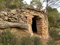 Barraca de vinya margera del camí a Sant Benet Barraca de vinya margera del camí a Sant Benet