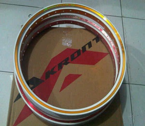 Harga-velg-motor-Akront-racing http://motorris.blogspot.co.id/