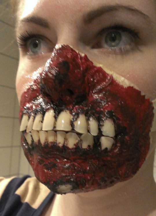 zombie teeth makeup