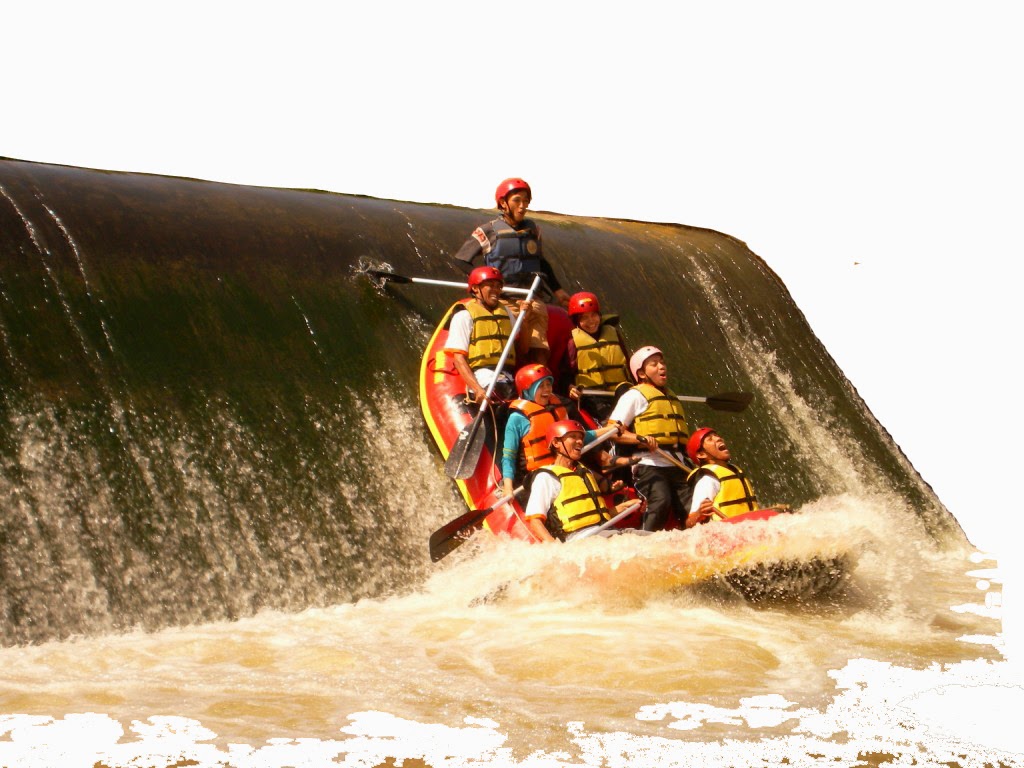 PAKET RAFTING DI BOGOR | SENTUL | PUNCAK