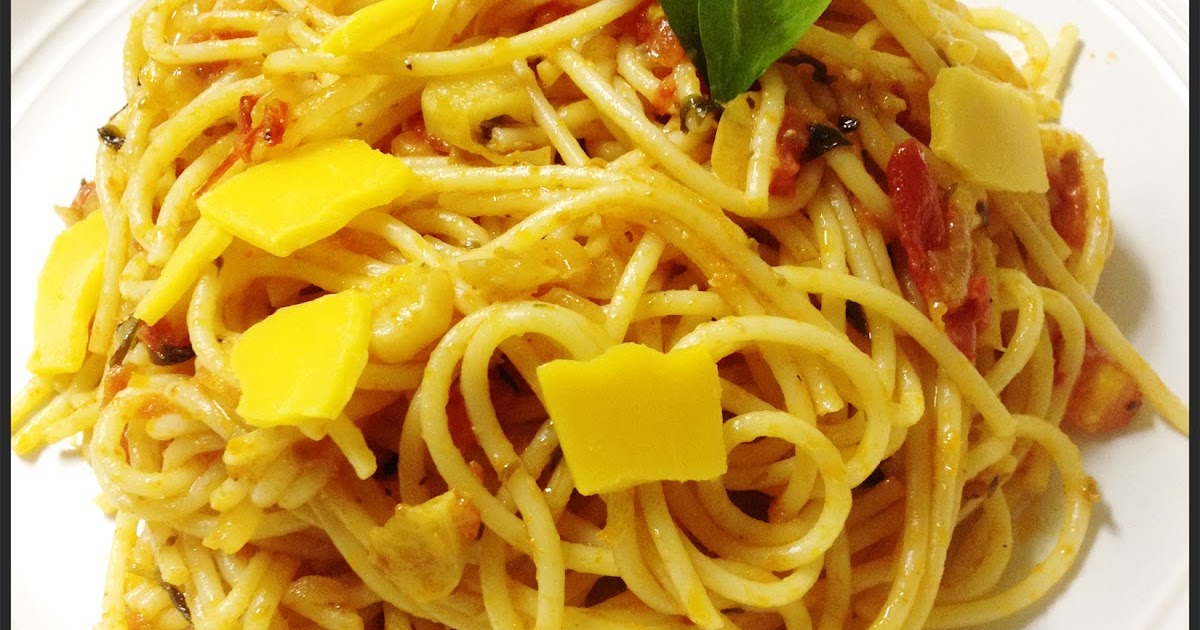 Laavy's Kitchen A food blog by Laavy Spaghetti Marinara with tomato