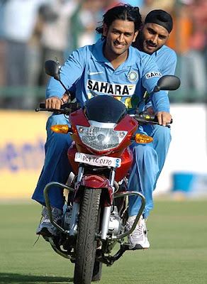 Dhoni wallpapers