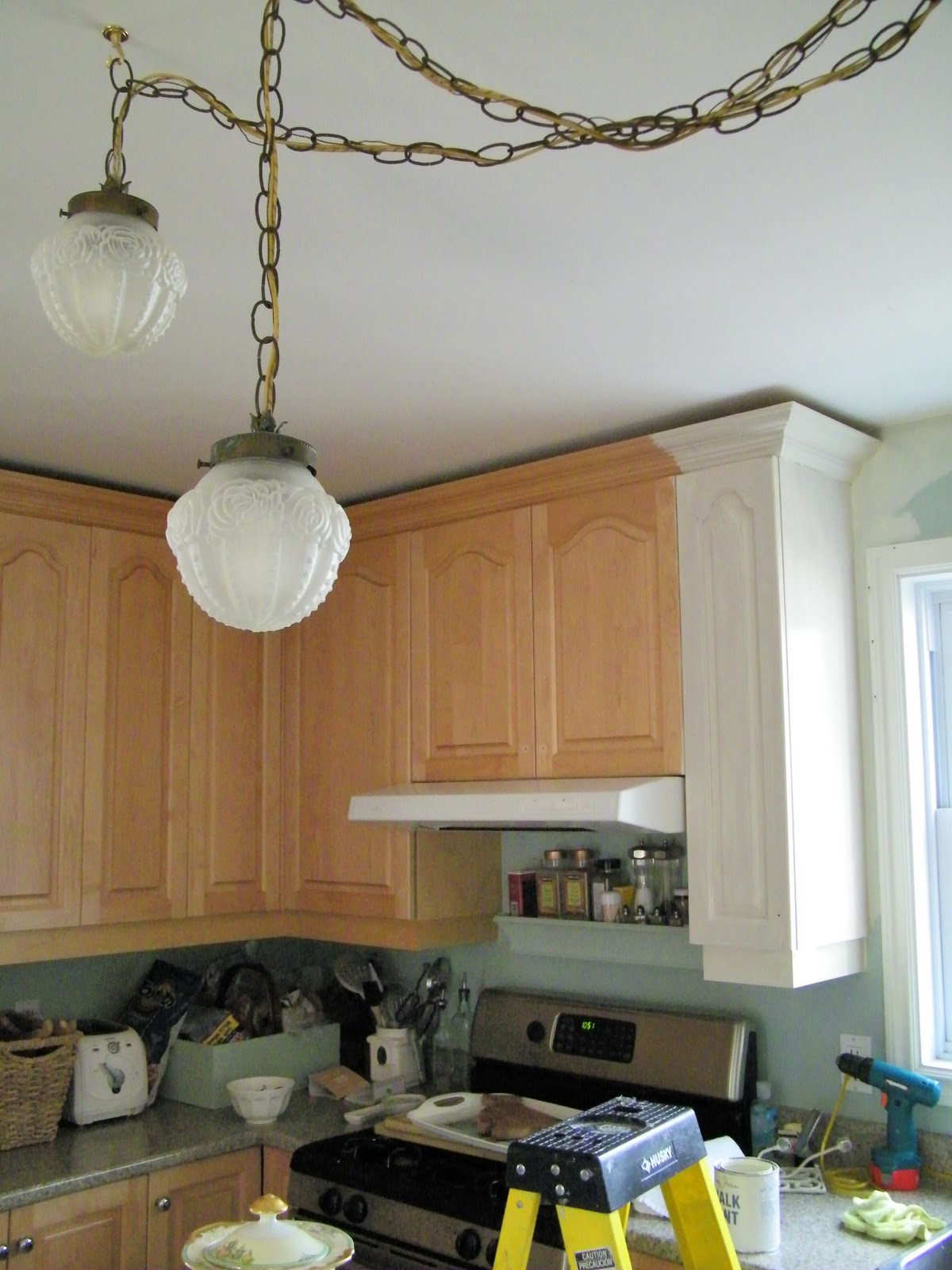Refurbished kitchen cabinets Painting with Annie Sloan Chalk Paint Kitchen Cabinets