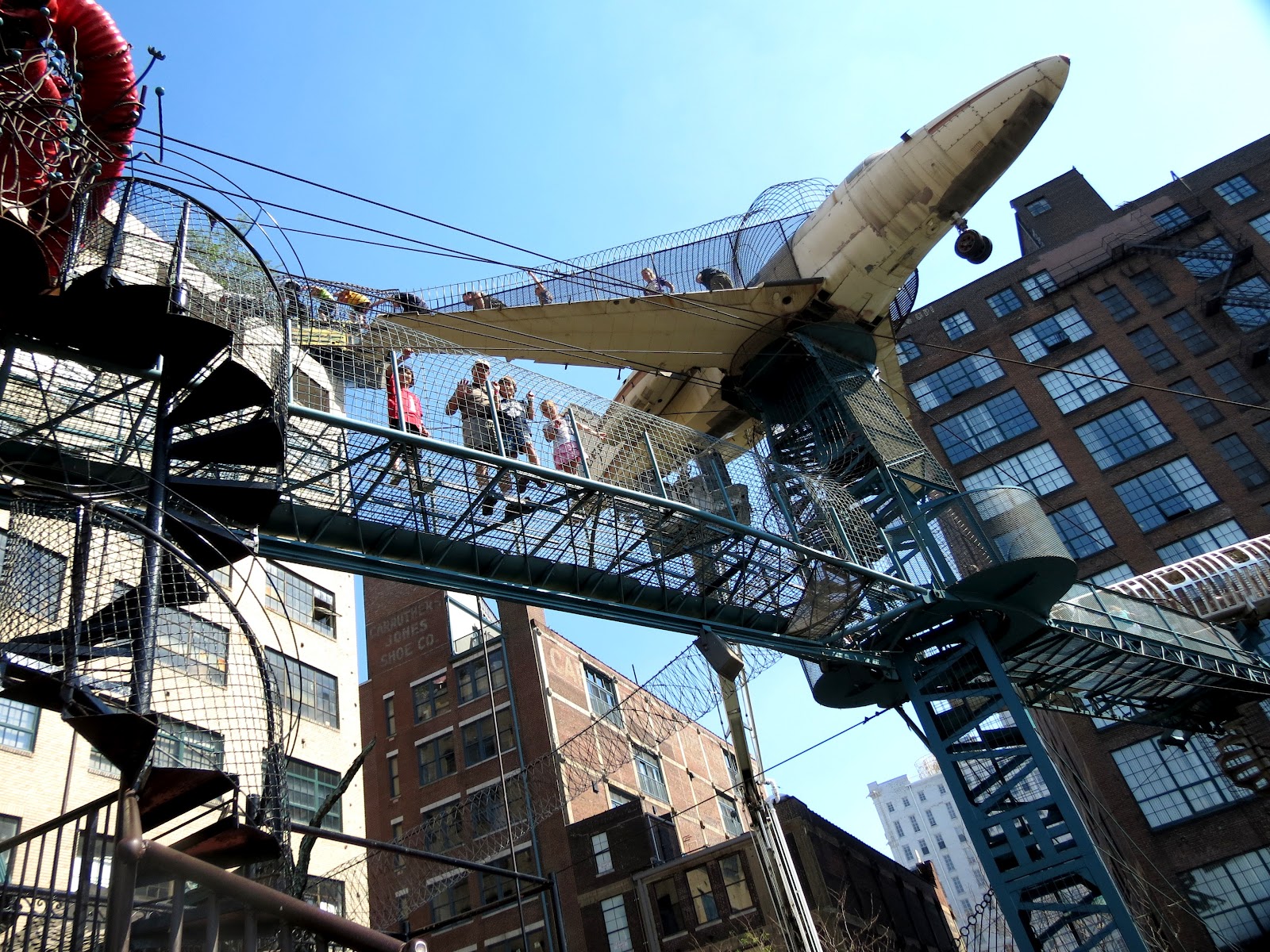 City Museum: A 10-Story Former Shoe Factory Transformed into the Ultimate  Urban Playground — Colossal