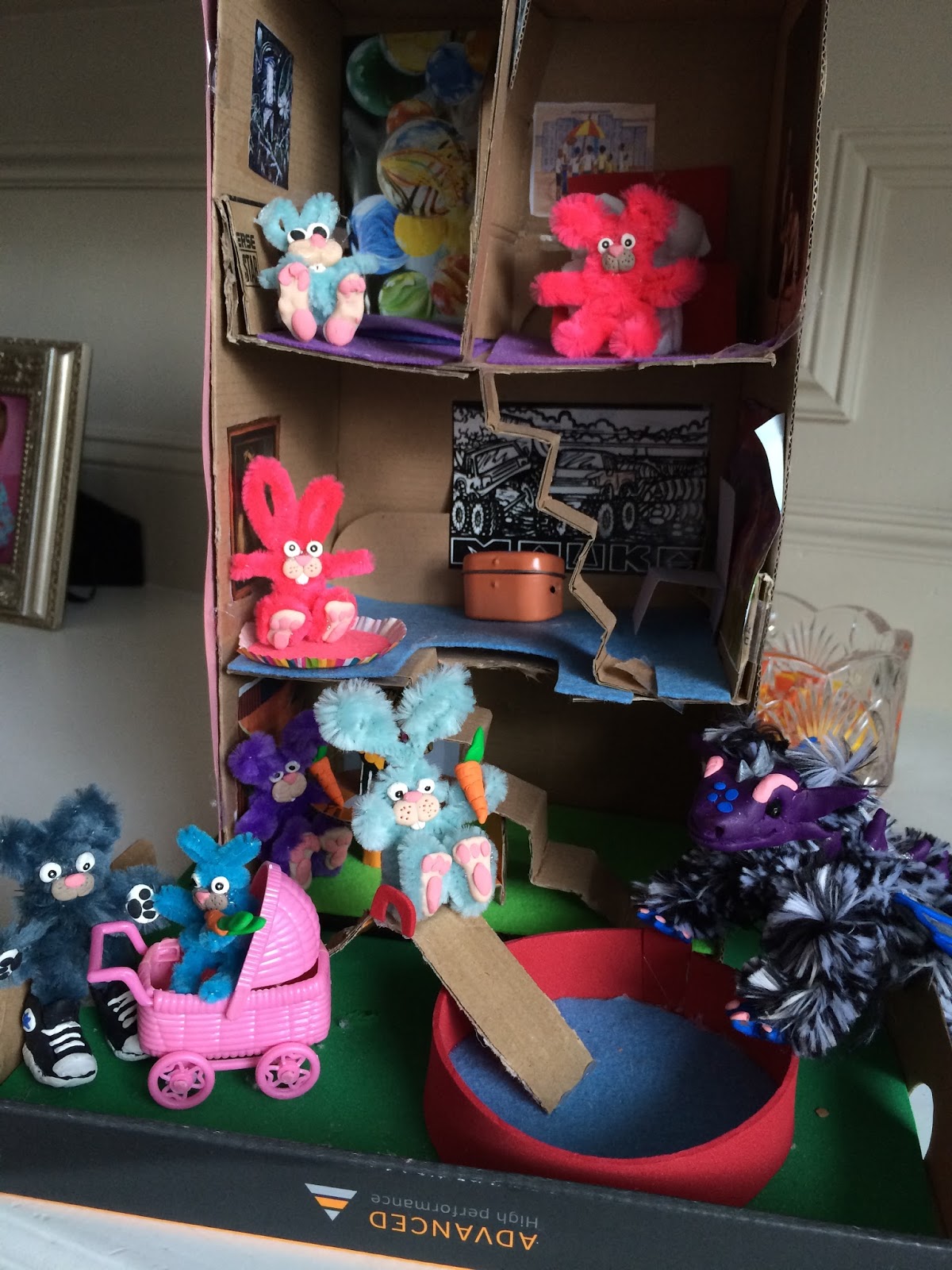 smART Class How to make a pipe cleaner Bunny (by Shelby)