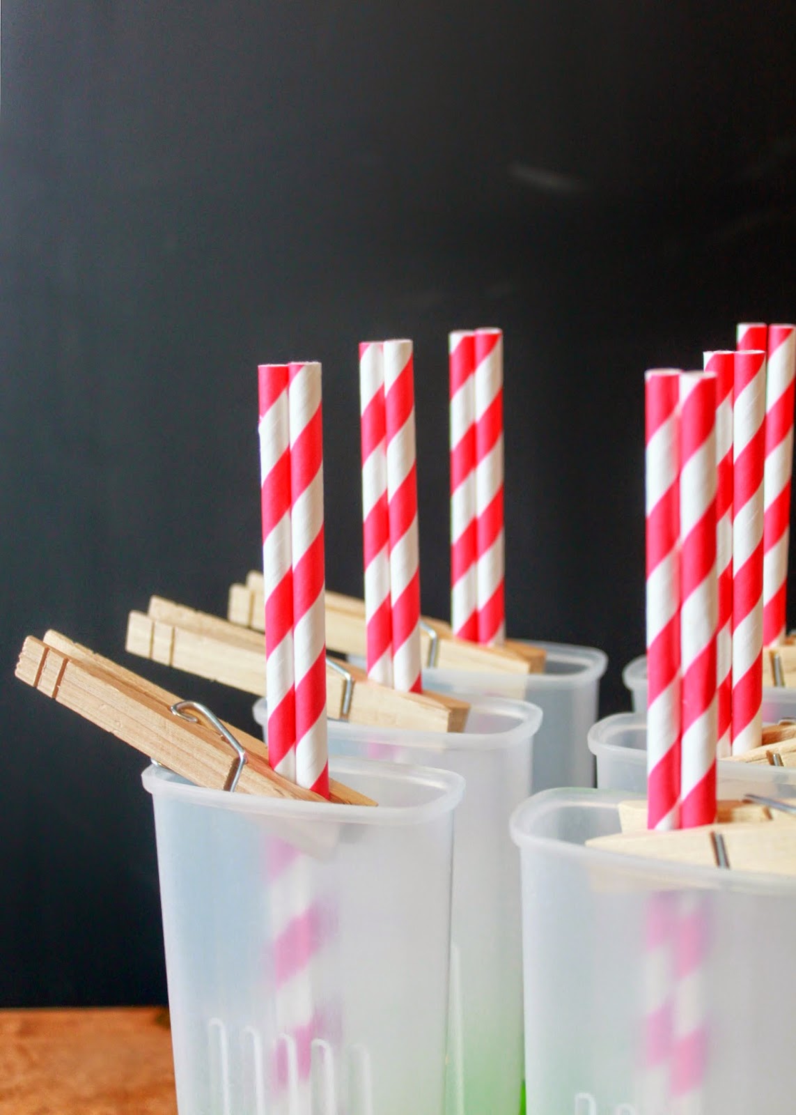 How to Use Paper Straws as Popsicle Sticks
